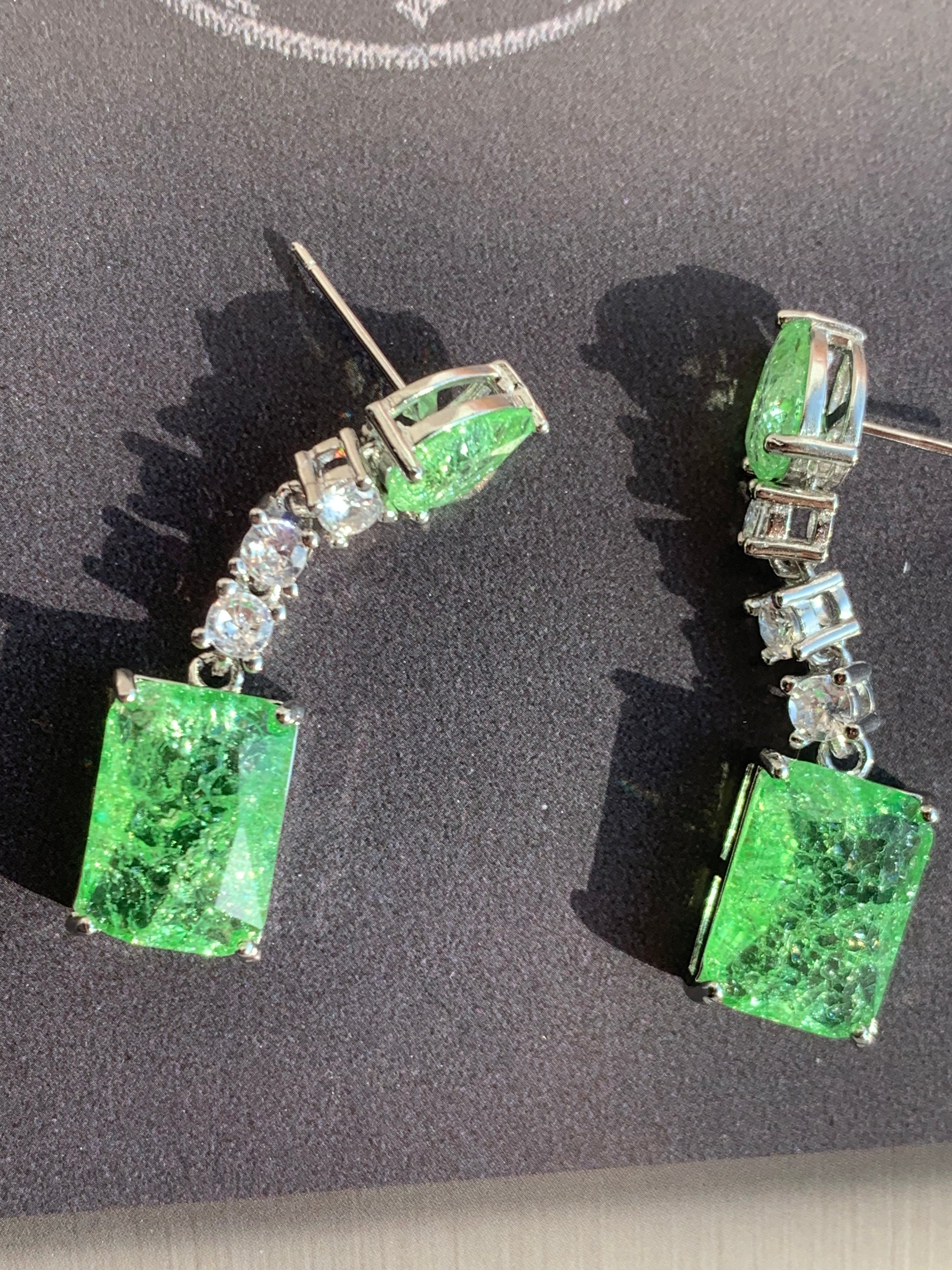 18K Gold-plated Emerald Green Crystal Drop Earrings