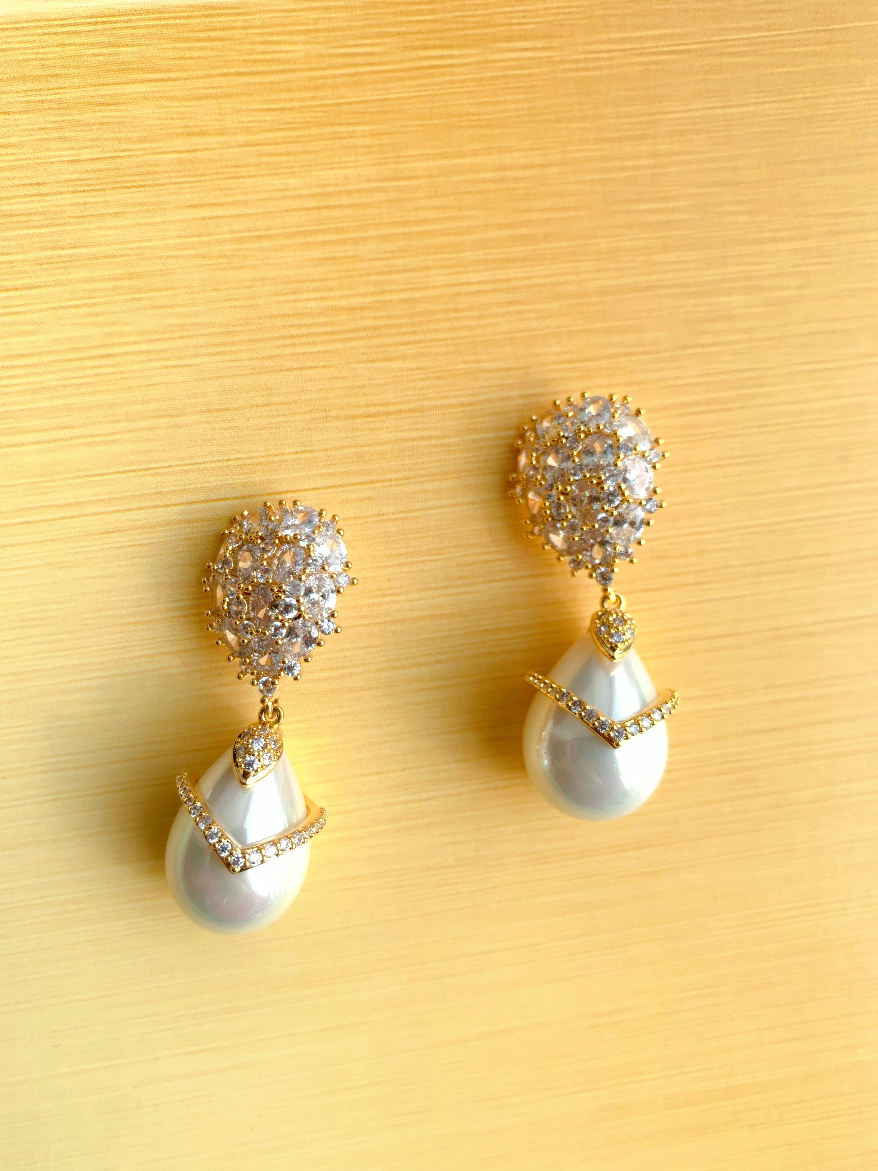 Crystal Drop Earrings with Brilliant Pearl