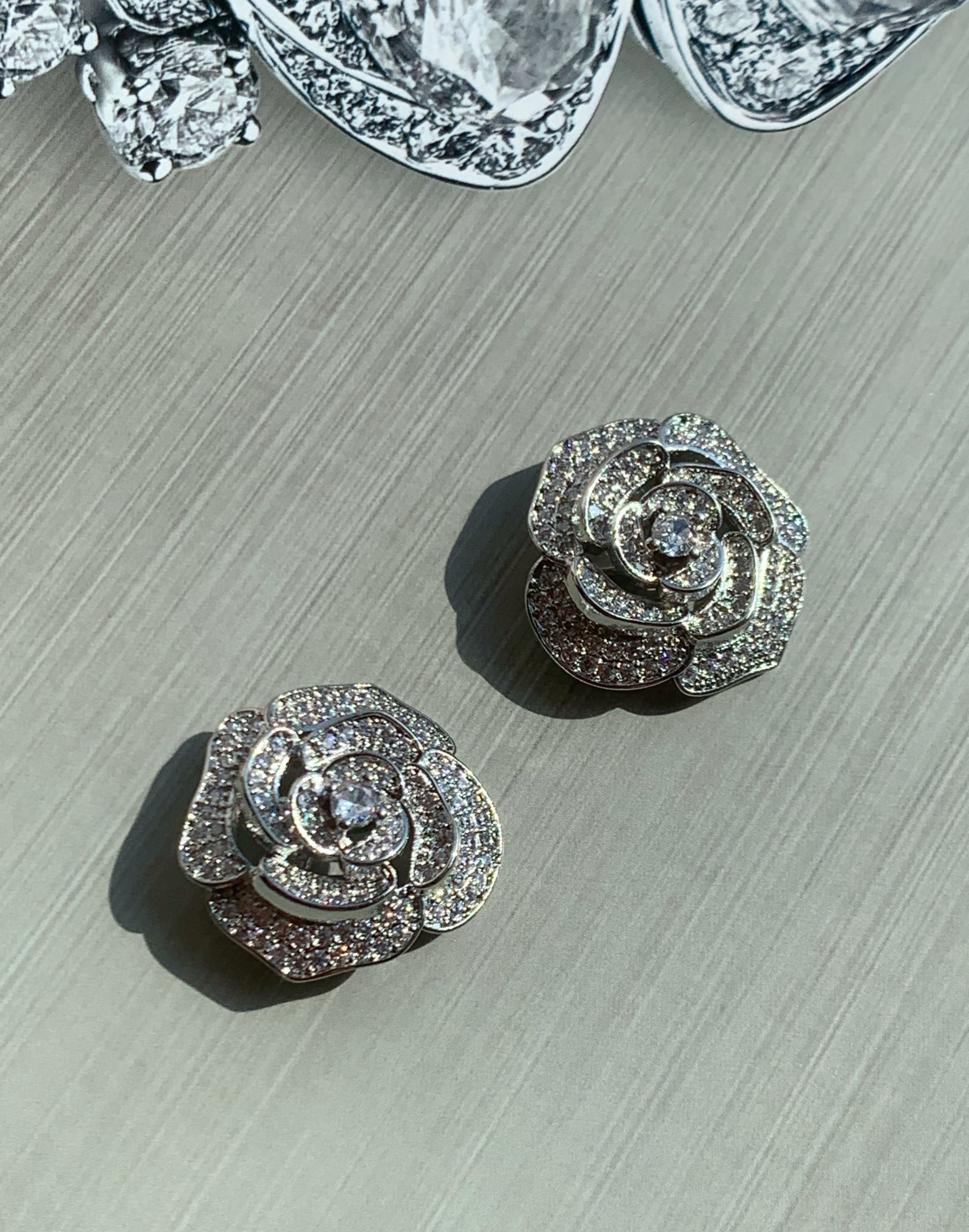 18K Gold-plated Rose Brilliant Diamond Stud Earrings