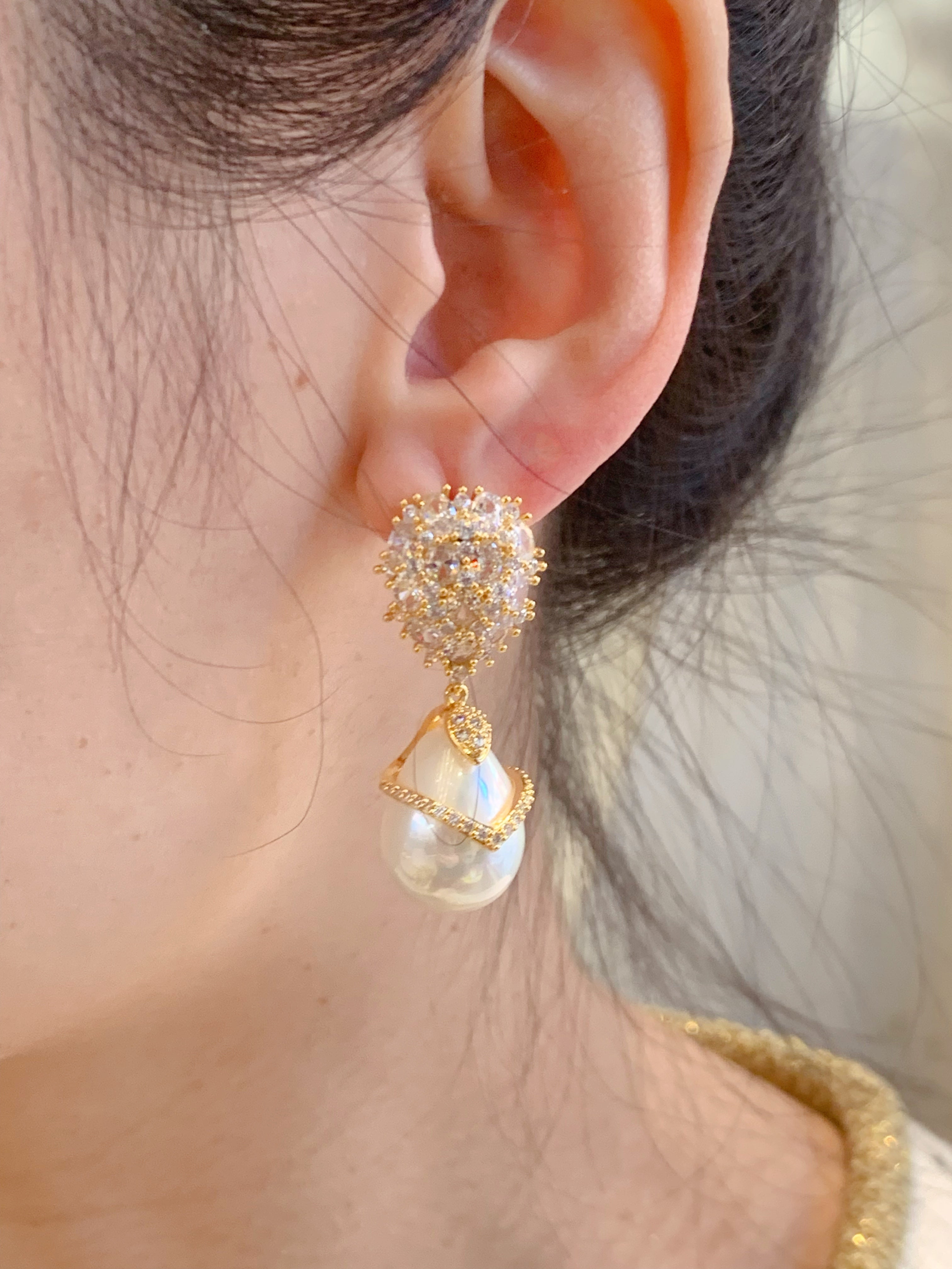 Crystal Drop Earrings with Brilliant Pearl